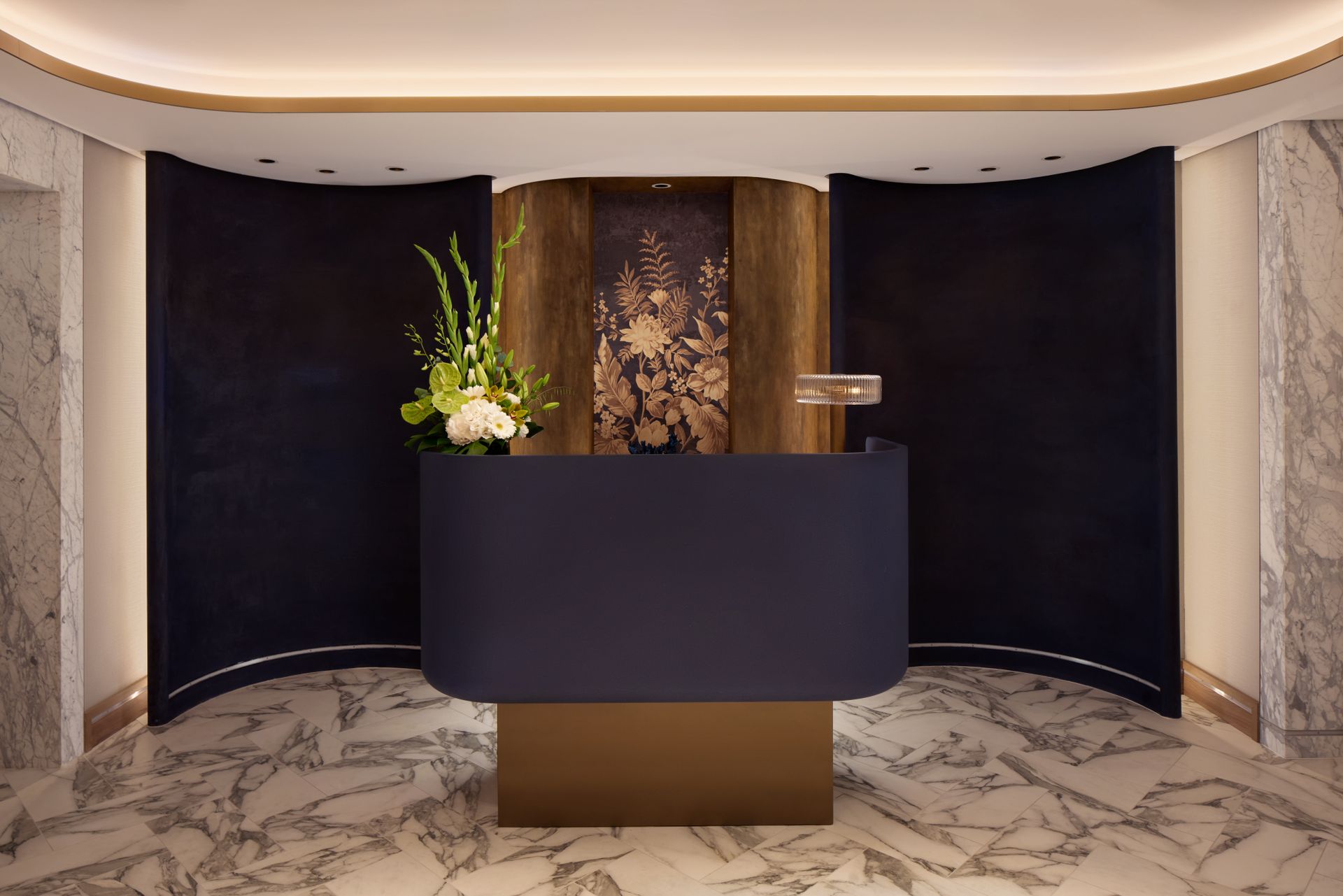 the ritz-carlton yacht collection luminara review