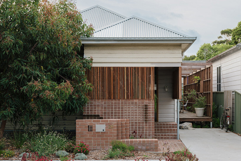 australian architects ditch the traditional box in favor of climate-responsive home designs - 13