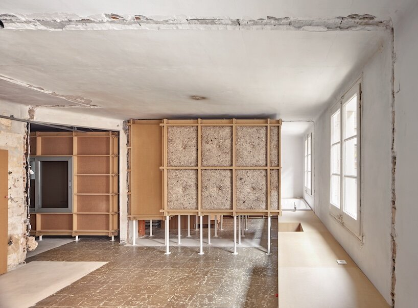 twilight of corridors: how TAKK rethinks domestic architecture beyond fixed rooms - 1