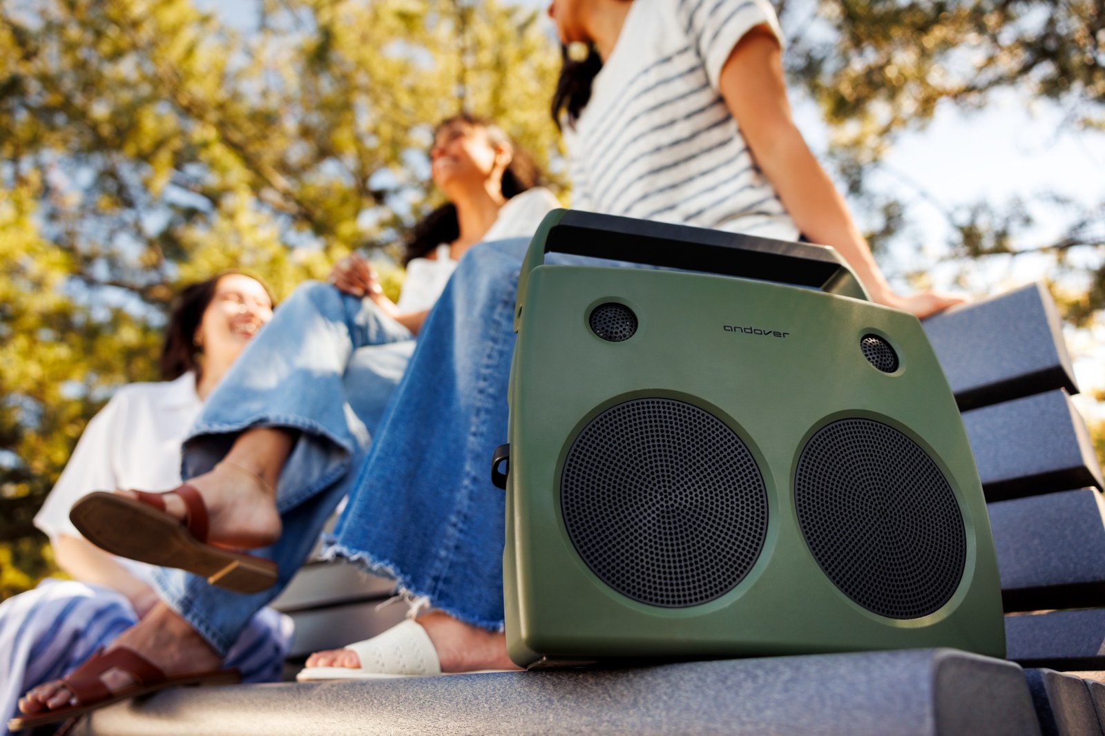 Andover Audio, Taşınabilir Hoparlörlere Şıklık Katıyor: Dayanıklılık ve Estetiği Birleştiren Yeni Ür