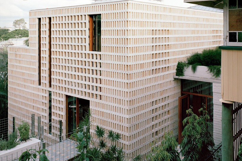 australian architects ditch the traditional box in favor of climate-responsive home designs - 8