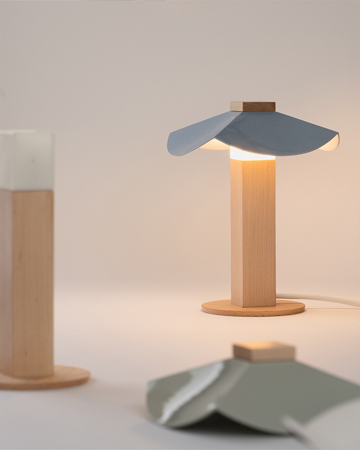 byunggwon nas alit lamp explores how ceramic wood and light interact 3