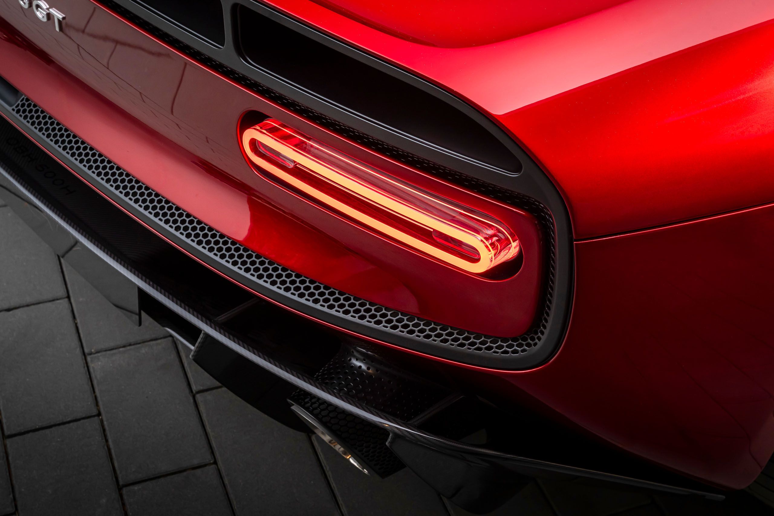 McLaren McL 6GT Concept details