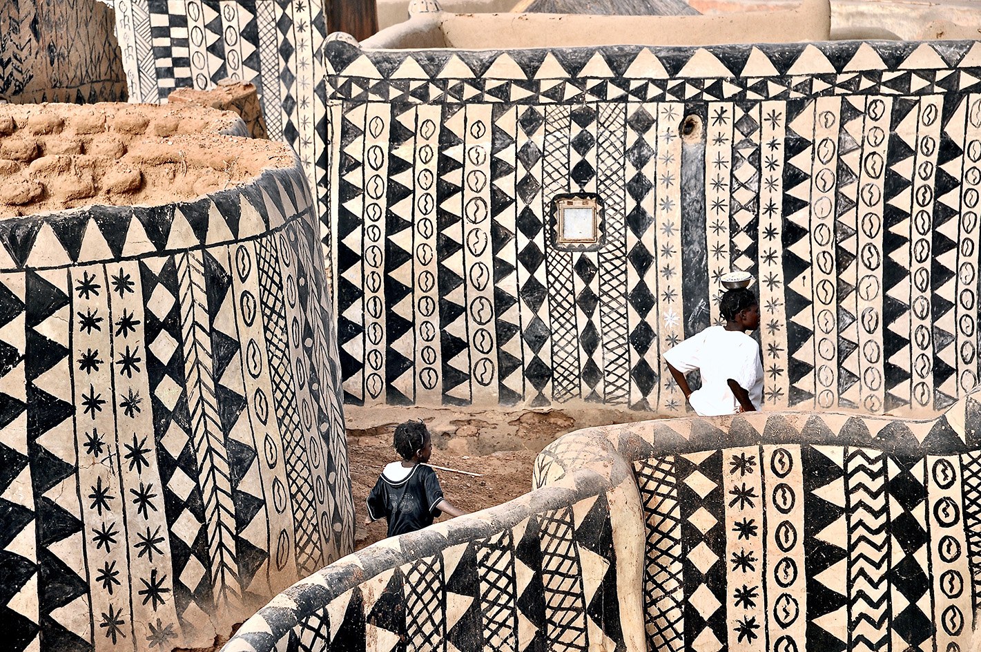 'House Proud' book Kemi Lawson - Kassena homes of Burkina Faso
