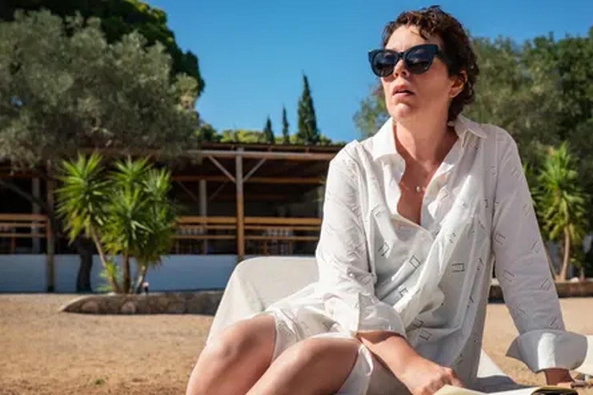 Olivia Colman (Leda) in the film adaptation of Elena Ferrante’s The Lost Daughter.