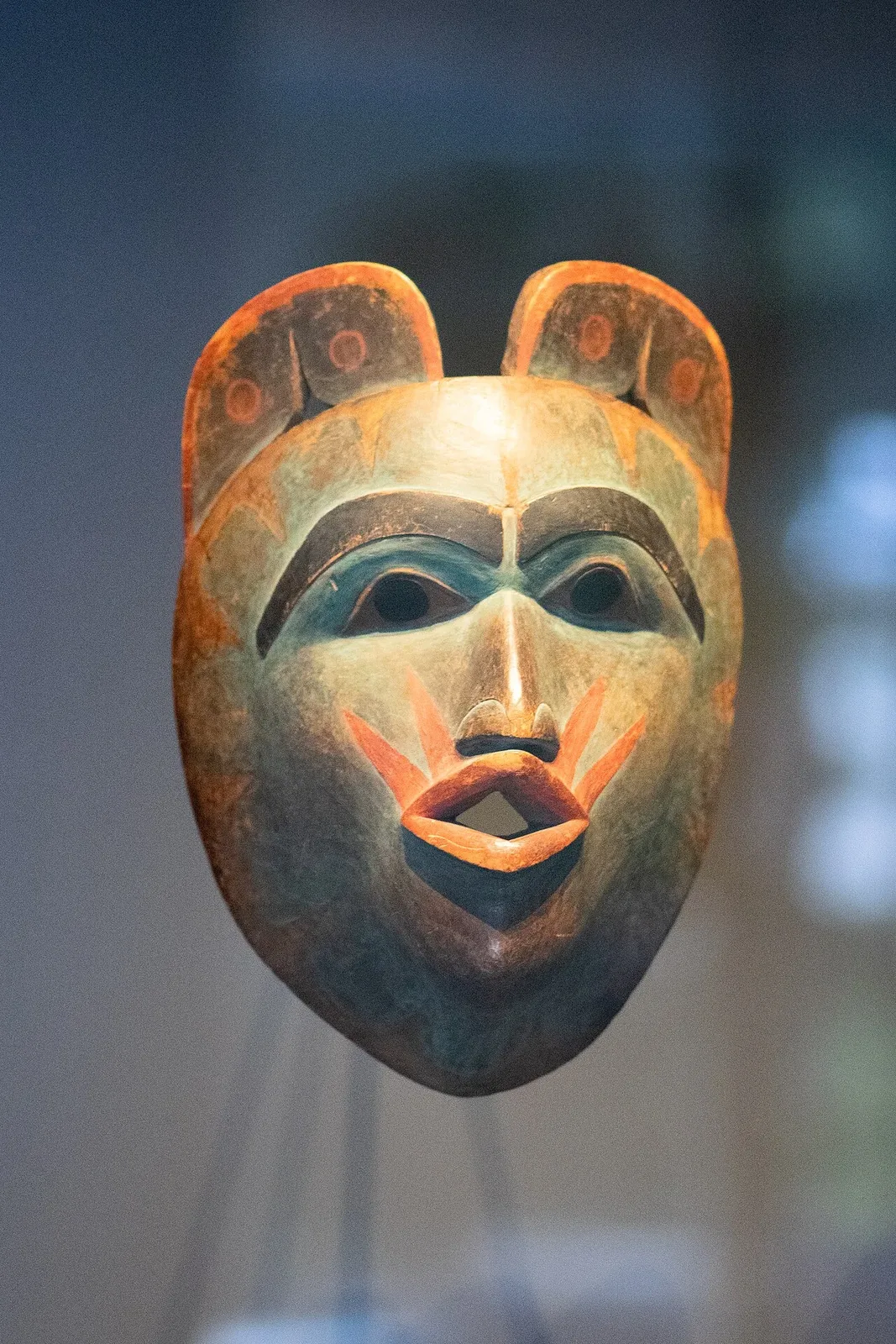 Tlingit Kuzeybatı Yerli Kabilesi Törensel Şaman Maskesi ve Sedir Ağacı Oymacılığı (NMNH E224754) - 1840 Tlingit shaman's mask