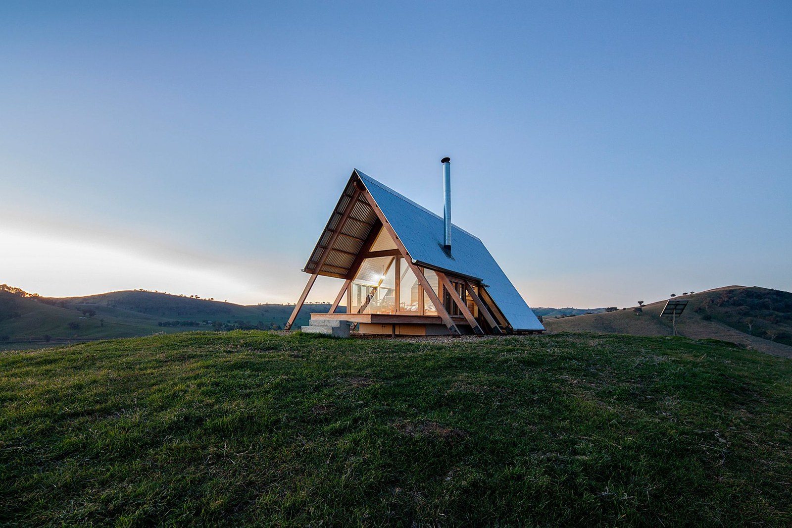 Exterior view of JR’s Eco Hut, Australia