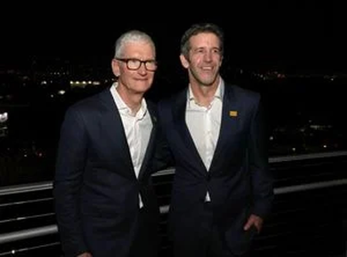 John Ternus becomes Apple CEO, with AI as first big challenge