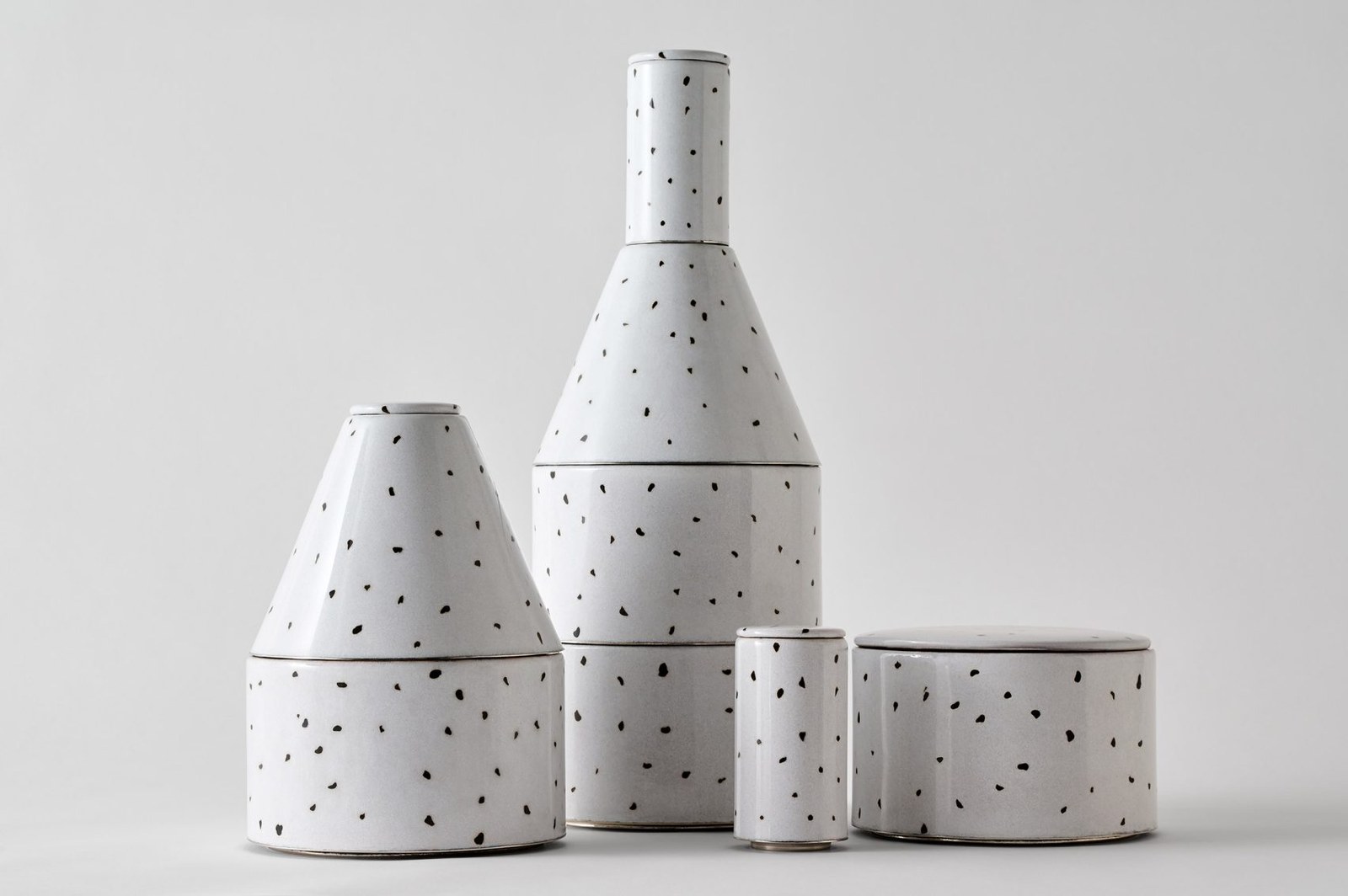 Malouin ceramic totems