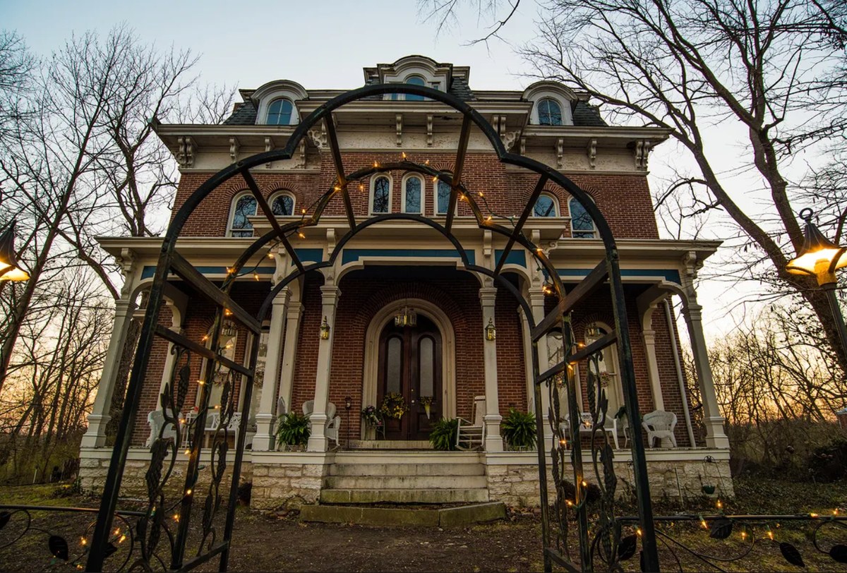 Who Knew Illinois Had This Many Spooky Places?