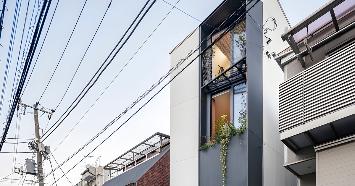 Tokyo'da Geleneksel Machiya Evin Yenilikçi Yorumu: Takumi Wakui + Riho Wakui Tarafından Tasarlanan Şehir Evi