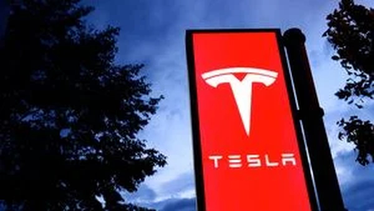Tesla stock sinks as Cybercab launch underwhelms and federal probe opens