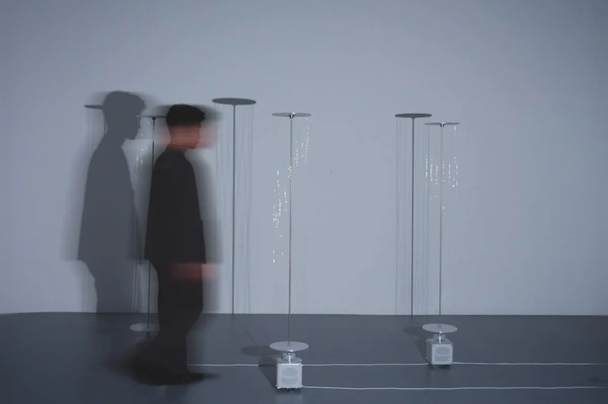 yotaro sakamoto's kinetic thread column transforms human presence into shifting shadows - 2