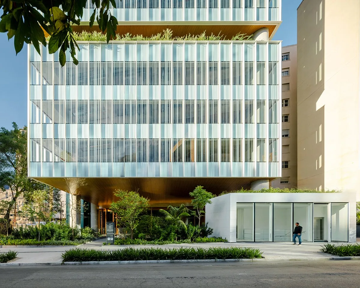 garden divides perkins&will’s são paulo office tower into two stacked volumes - 1