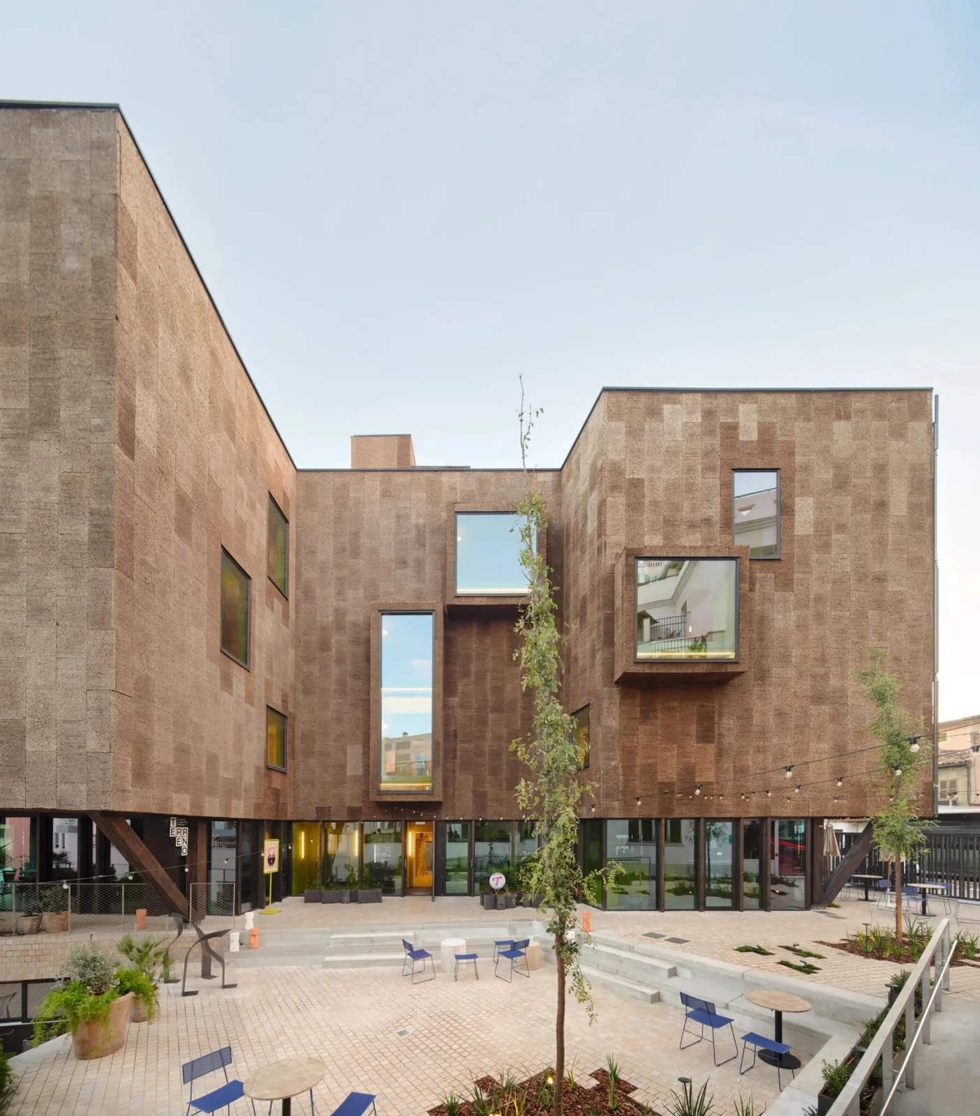 Cork facade at Terreno Barrio Hotel in Palma by OHLAB