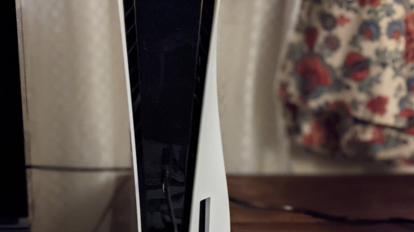 PlayStation 5 Donanım Ekosistemi ve Ekran Uyumluluk Analizi – UrunVeri